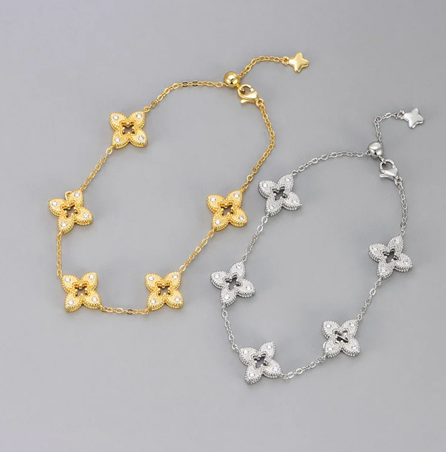 Vintage Hollow Filigree Clover Bracelet