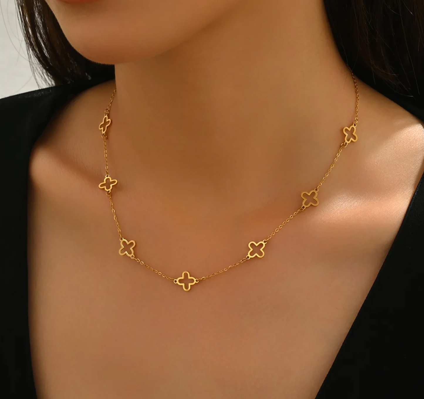 French Classic Four-Leaf Clover Necklace