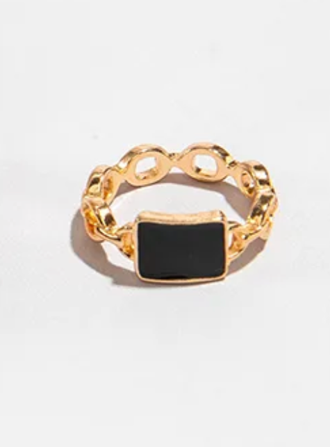 Lisa – Exaggerated Black Geometric Ring